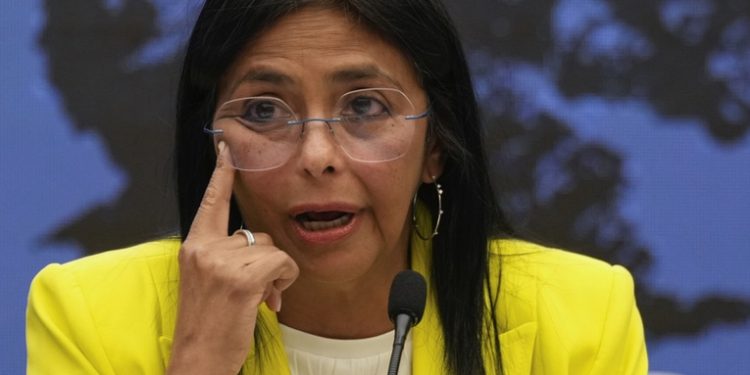 Gobierno de Venezuela acusa a Reuters de mentir 'descaradamente'