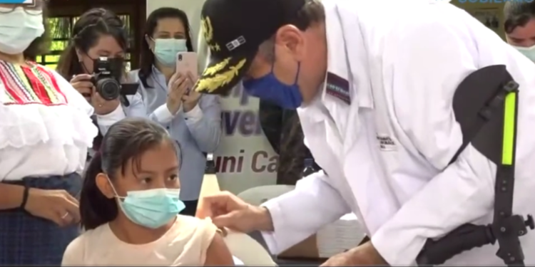 Gobierno espera cerrar 2021 con 11 millones de dosis aplicadas