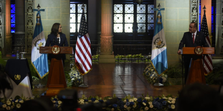 Gobierno estadounidense y guatemalteco seguirán trabajando en la migración, trasiego de drogas y trata de personas