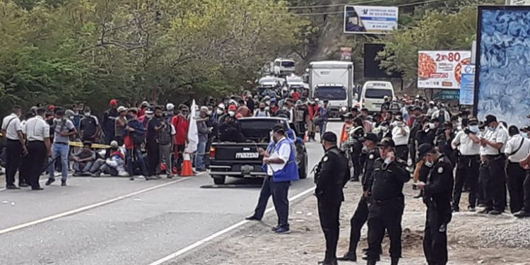 Guatemala espera la respuesta de Honduras para atender la crisis migratoria