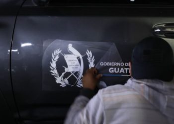 Gobierno inicia rotulación de vehículos oficiales para mejorar identificación ciudadana