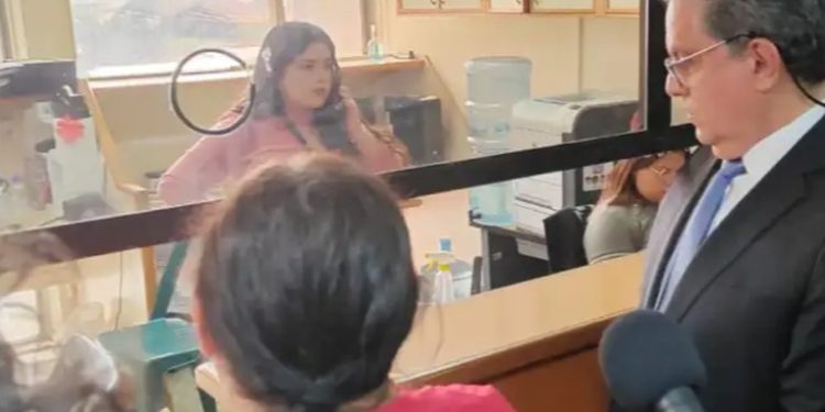 Gobierno presenta denuncia formal por contrato que ampara la compra de vacunas rusas contra el COVID 19