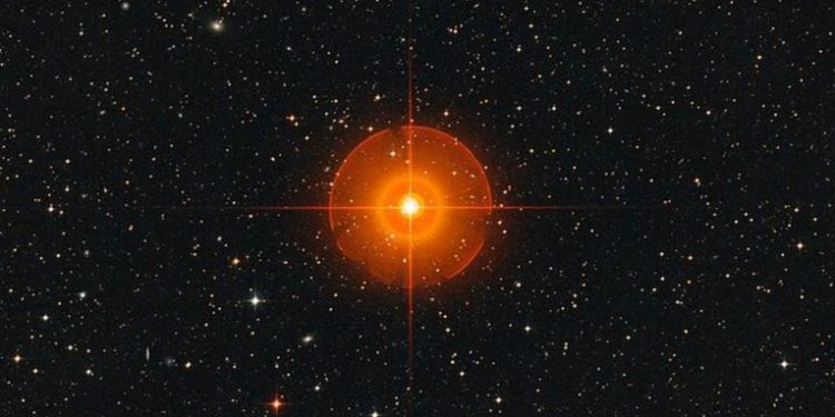 Graban burbujas 75 veces mayores que el Sol en otra estrella