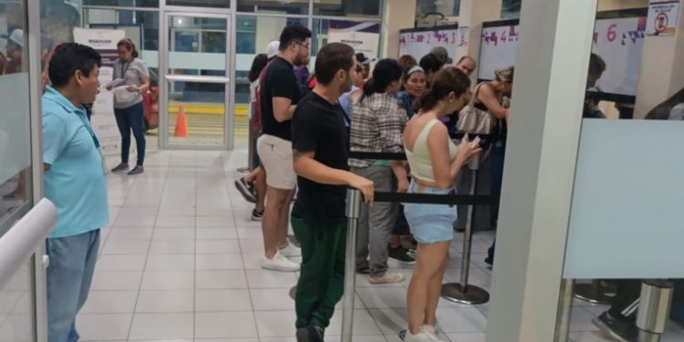 Gran afluencia de Salvadoreños en fiestas Agostinas: Más de 119 Mil Ingresos Registrados