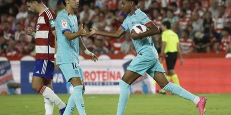 Granada 2-2 Barcelona El de Bryan Zaragoza deslumbra a un Barça que rozó la remontada.