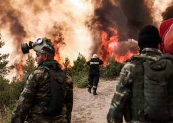 Grecia se mantiene en alerta debido a feroces incendios