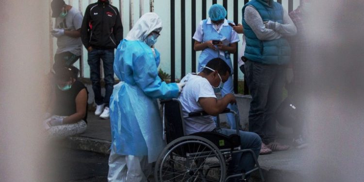 Gremio médico exige al Gobierno de Guatemala un nuevo plan