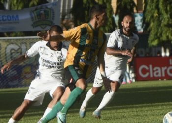 Guastatoya y Comunicaciones no pasan del empate