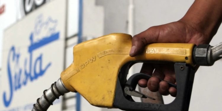 Guatemala apuesta por subsidiar combustibles y gas propano genera escepticismo