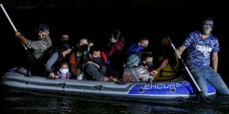 Guatemala arresta a 22 personas por tráfico de migrantes