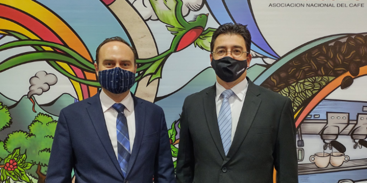 Guatemala busca fortalecer la exportación de café durante los próximos cuatro años