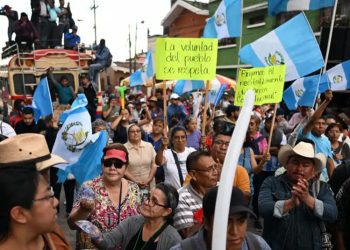 Guatemala crecen los bloqueos en cuarto día de protestas