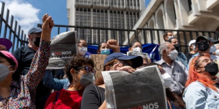 Guatemala: deja de imprimirse diario que denunció corrupción