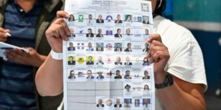 Guatemala: el voto nulo anhelado por candidatos descalificados fue protagonista