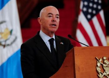 Guatemala pide a Alejandro Mayorkas aprobar TPS a sus migrantes