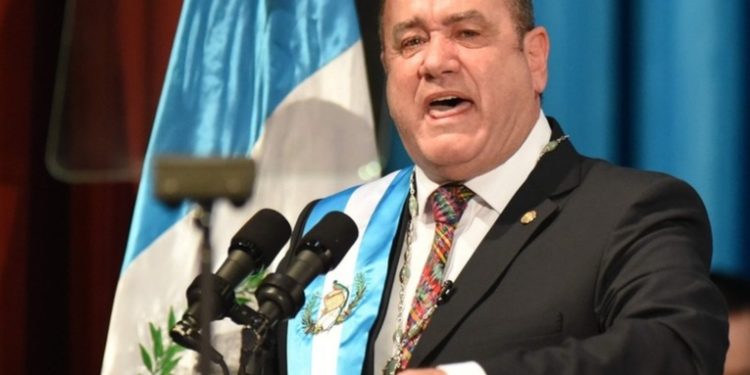 Guatemala pide otra vez acceso a vacunas