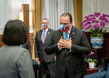 Guatemala promete apoyo a Taiwán, China acusa a la isla de â€œmanipulación polí­ticaâ€