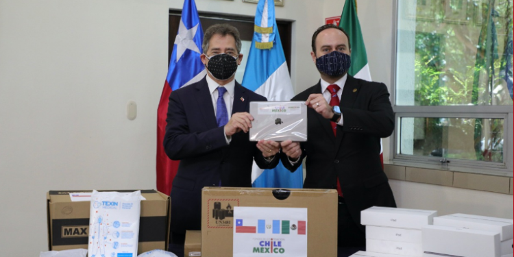 Guatemala recibe donación de México y Chile de insumos sanitarios para prevenir contagios de COVID 19