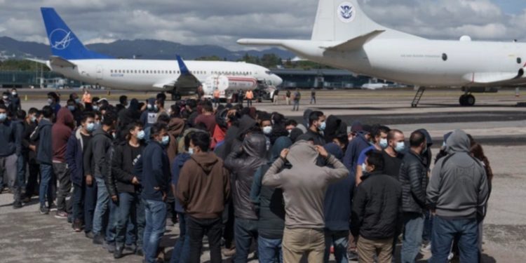 Guatemala recibe primeros migrantes deportados desde EEUU de 2023, algunos piensan regresar