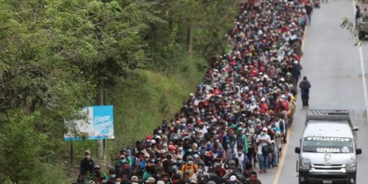 Guatemala se prepara ante posible caravana de migrantes desde Honduras