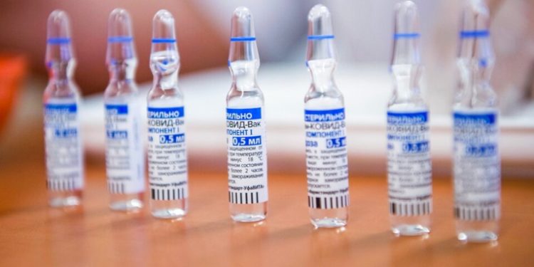 Guatemala suman 550 mil dosis de Sputnik V recibidas