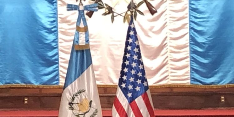 Guatemala y Estados Unidos firman acuerdo para fortalecer economía en áreas con alta migración