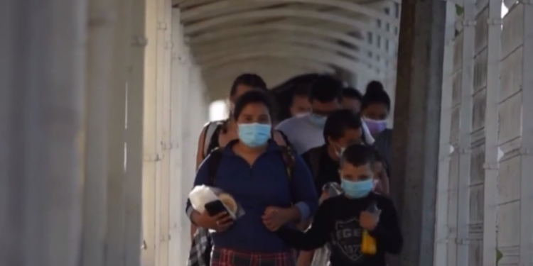 Guatemala y Estados Unidos trabajan para evitar la expulsión de migrantes