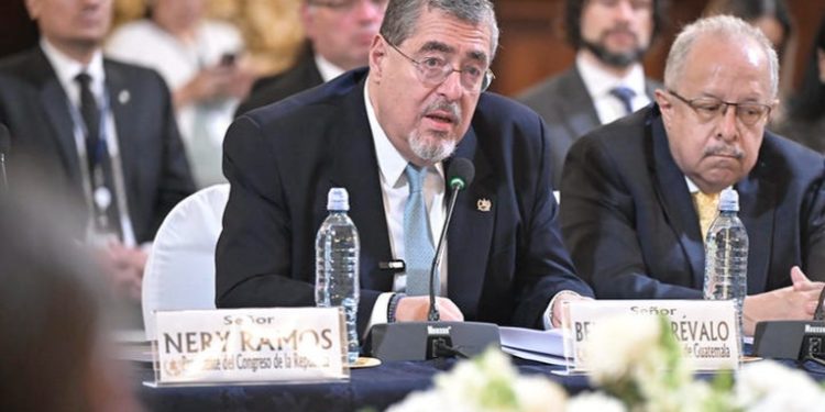 Guatemala y Estados Unidos trazan cinco estrategias para impulsar la economía nacional