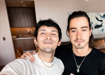 Guatemalteco diseña joyas para actor de una serie de Netflix