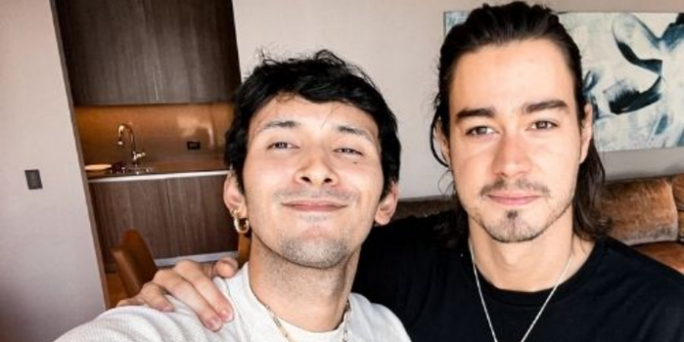 Guatemalteco diseña joyas para actor de una serie de Netflix