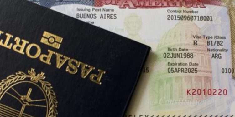 Guatemaltecos continúan recibiendo visas temporales de trabajo