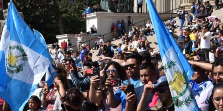 Guatemaltecos en EEUU piden al Supremo de su país garantizar el derecho al voto en el exterior