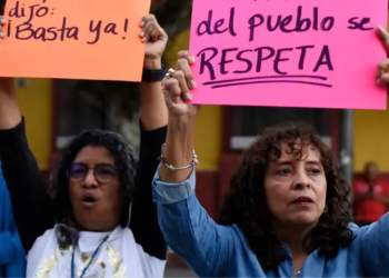 Guatemaltecos exigen renuncia de funcionarios electorales