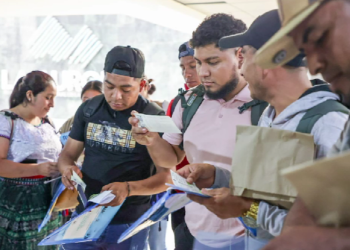 Guatemaltecos Viajan a España Gracias a Programa de Trabajo Temporal