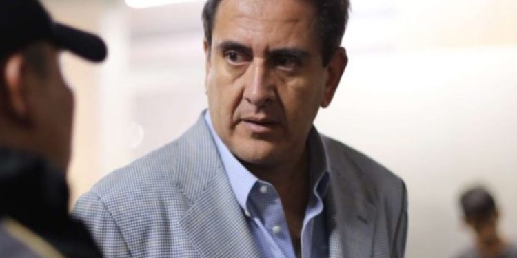 Gustavo Alejos es trasladado por sí­ntomas de Covid-19