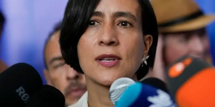 Gustavo Petro sufre nueva baja: renunció Susana Muhamad