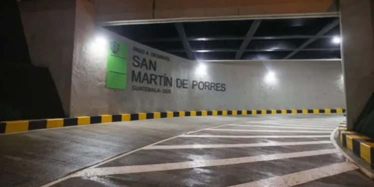 Habilitan paso vehicular en nuevo paso a desnivel 'San Martín de Porres' en zona 15