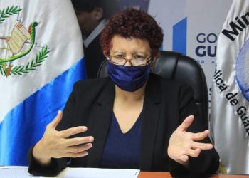Hacen llamado a la población para vacunarse contra el COVID-19