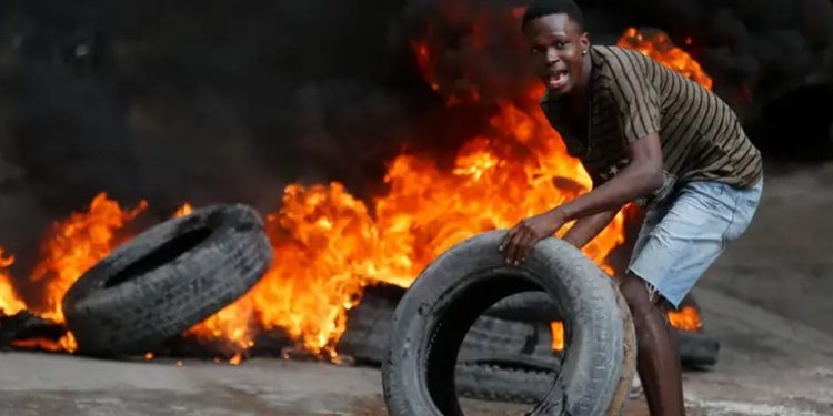 Haití prorroga por un mes el estado de emergencia