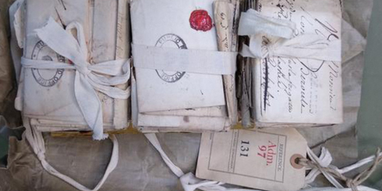 Hallan cien cartas sin abrir del siglo XVIII enviadas a prisioneros de guerra franceses por sus madres y esposas