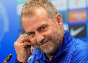 Hansi Flick, sobre los arbitrajes: 'Depende de nosotros, no quiero poner excusas'