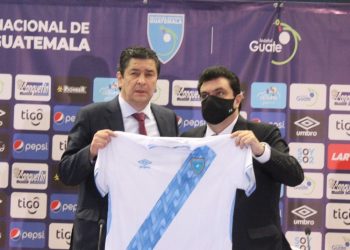 Hay buenos jugadores en Guatemala y hemos estado viendo en Estados Unidos a jugadores que tengan raí­ces guatemaltecas