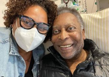 Hija de Pelé desmiente agravamiento de salud del rey