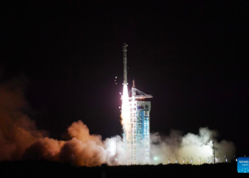 Ð¡hina lanza con éxito el satélite Tianhui-4 para realizar experimentos cientí­ficos y recopilar información geológica.