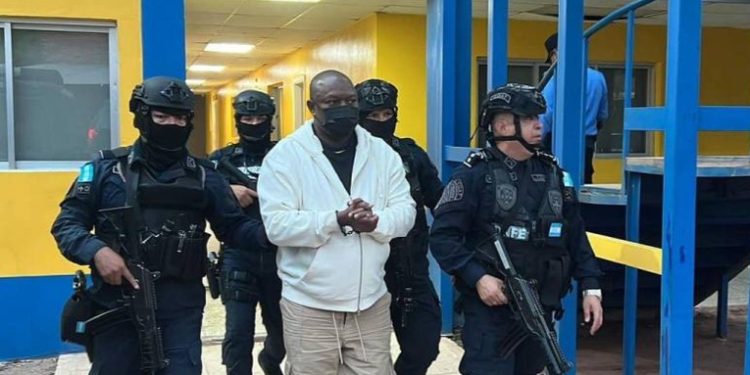 Honduras extradita a Estados Unidos a narcotraficante Erasmo Ávila, sumando 38 casos desde 2014