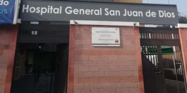 Hospital San Juan de Dios reducirá área de pacientes con COVID-19
