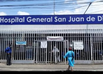 Hospitales envían suministros de emergencia al San Juan de Dios ante crisis de desabastecimiento