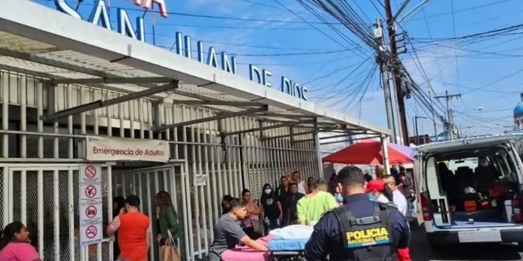Hospitales Roosevelt y San Juan de Dios se declaran en alerta por Semana Santa