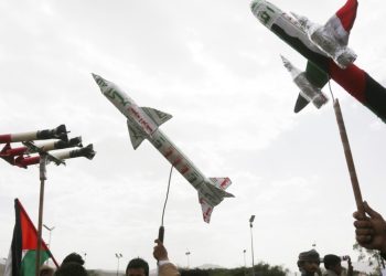 Hutíes atacan el mayor aeropuerto de Israel