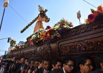 Iglesia Católica analiza el regreso de las procesiones